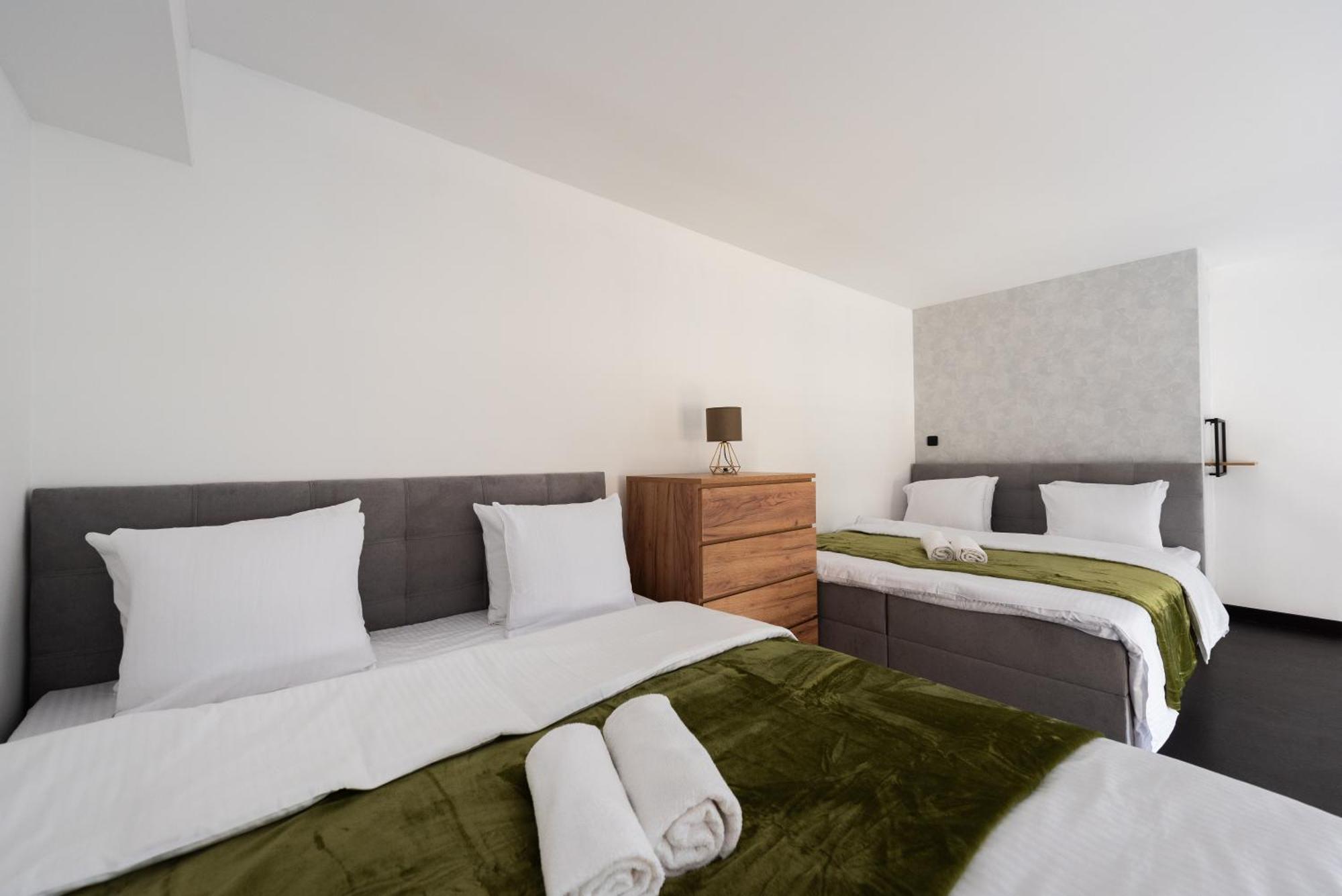 Loft Spacious In *